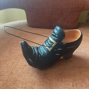 Midwest of Cannon Falls Witch’s Shoe Candy Container